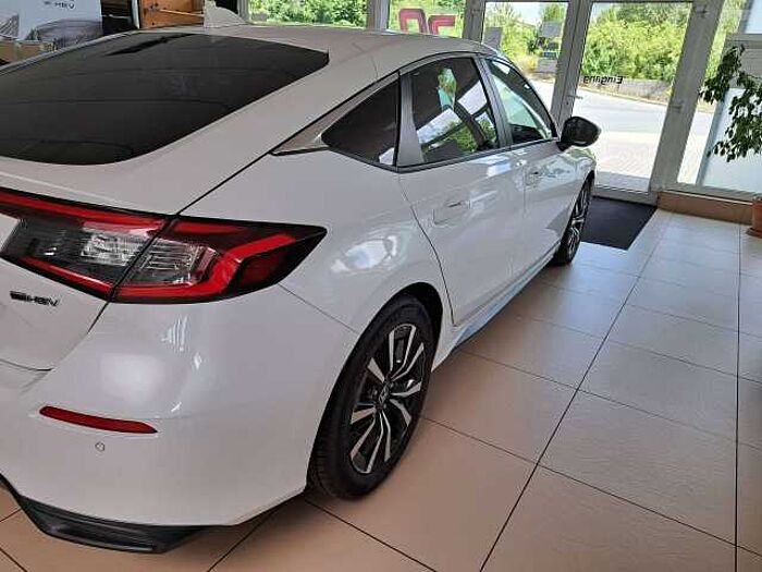 Honda Civic Civic e:HEV 2.0 i-MMD Hybrid Elegance